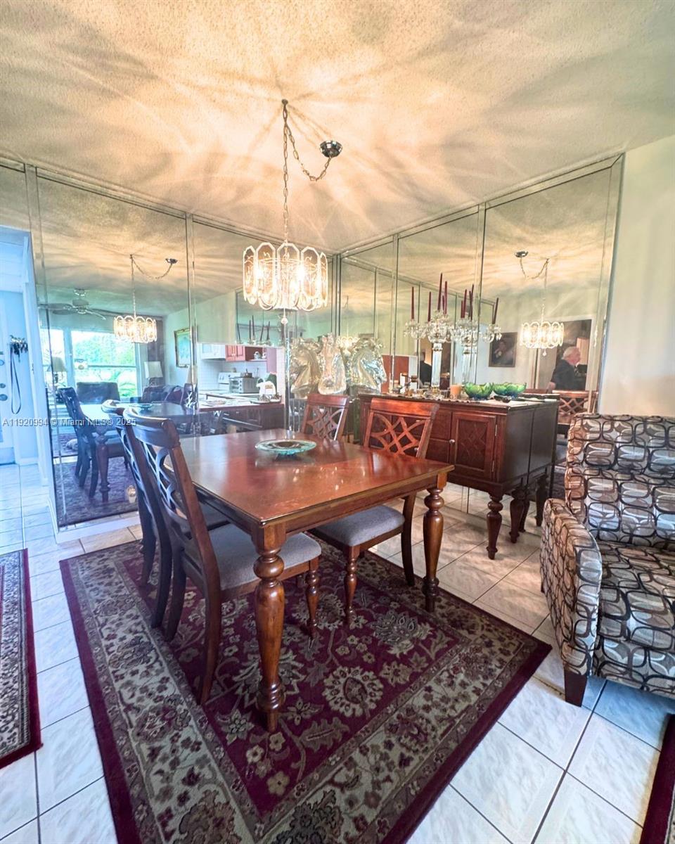 ORIOLE GOLF & TENNIS CLUB - Residential