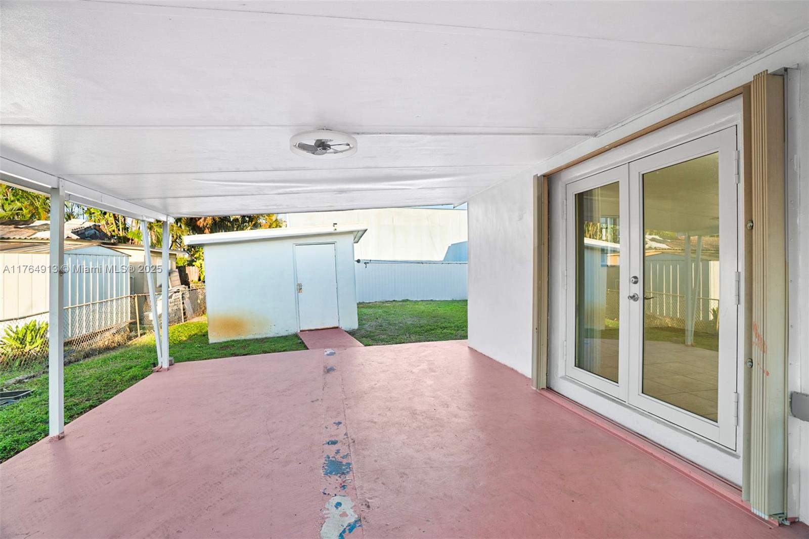 PALM SPRINGS SUB SEC 3 5T - Residential