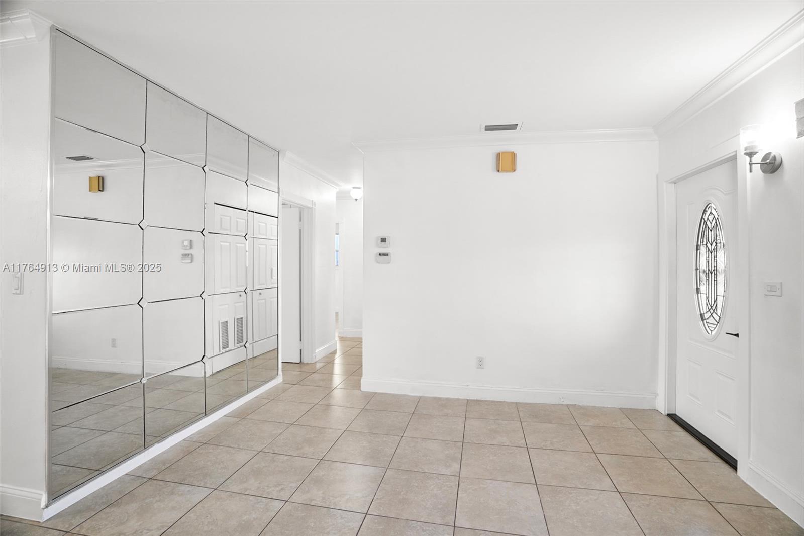 PALM SPRINGS SUB SEC 3 5T - Residential
