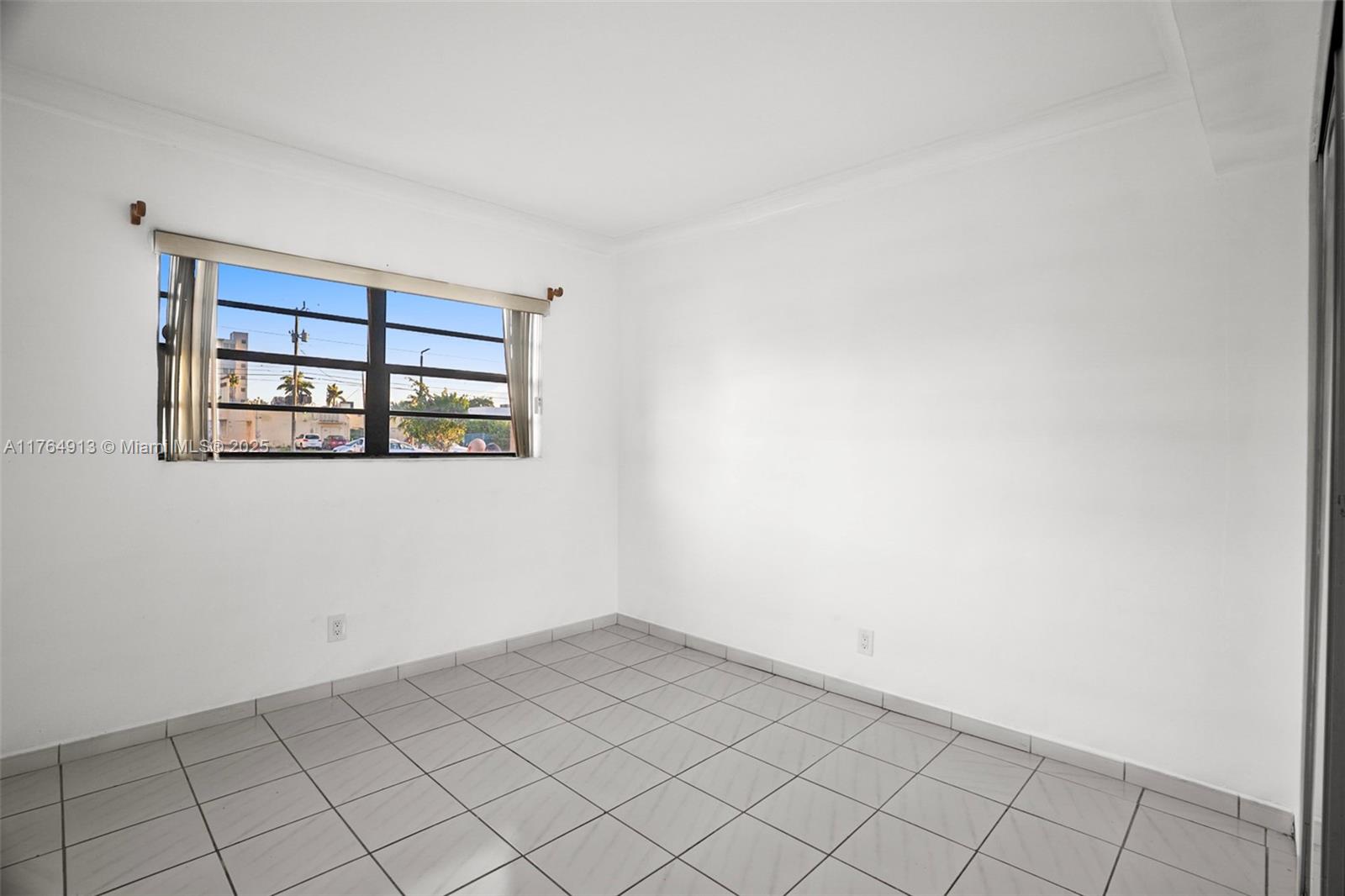 PALM SPRINGS SUB SEC 3 5T - Residential