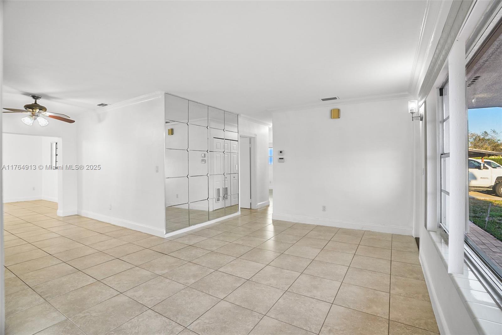 PALM SPRINGS SUB SEC 3 5T - Residential