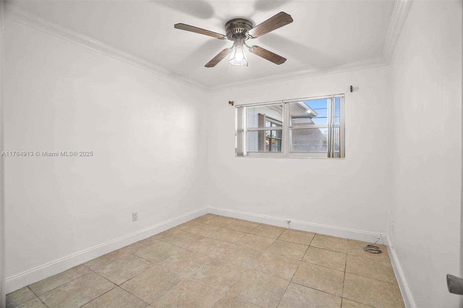 PALM SPRINGS SUB SEC 3 5T - Residential