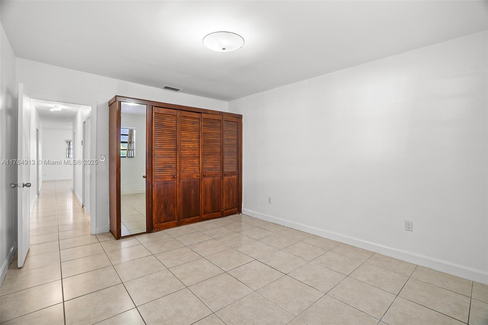 PALM SPRINGS SUB SEC 3 5T - Residential