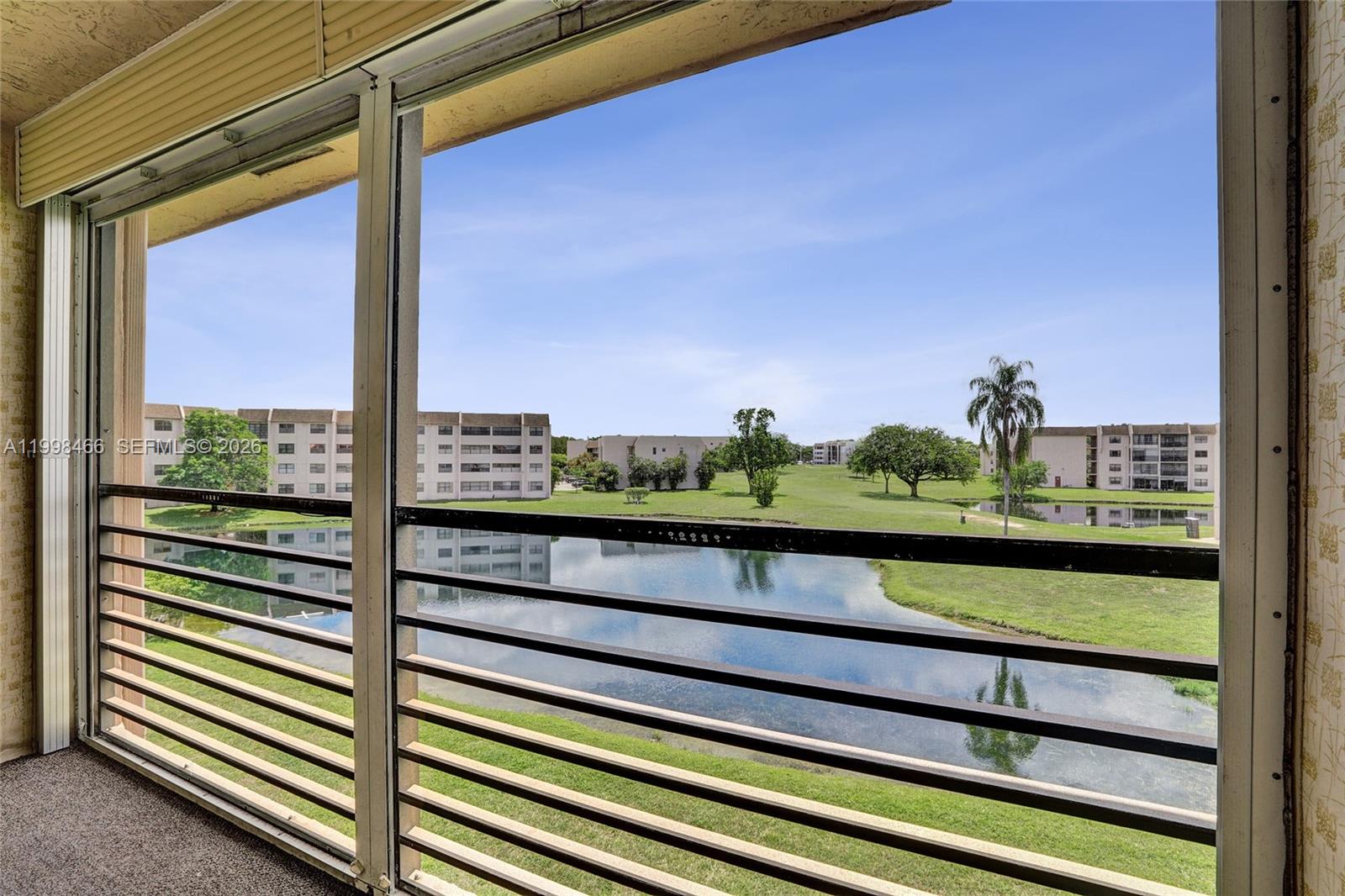 Enjoy serene lake views each morning in this charming, bright and airy 2-bedroom, 2-bath condo. Fully equipped and well-maintained with a parking space assigned, it offers a resort-style lifestyle in a vibrant 55+ community.
This is a rare find in the area. Residents enjoy a clubhouse, gym, pools, theater, ballrooms, library, tennis court, golf course, and much more. Priced to sell quickly, as the owners are highly motivated. Ideally located just minutes from Sawgrass Mills Mall, markets, restaurants and stores. This is truly a fantastic value!