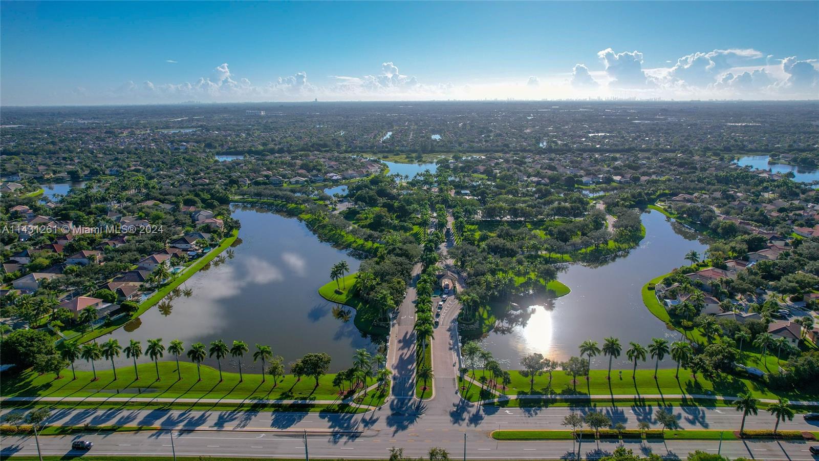 PEMBROKE ISLES III - Residential