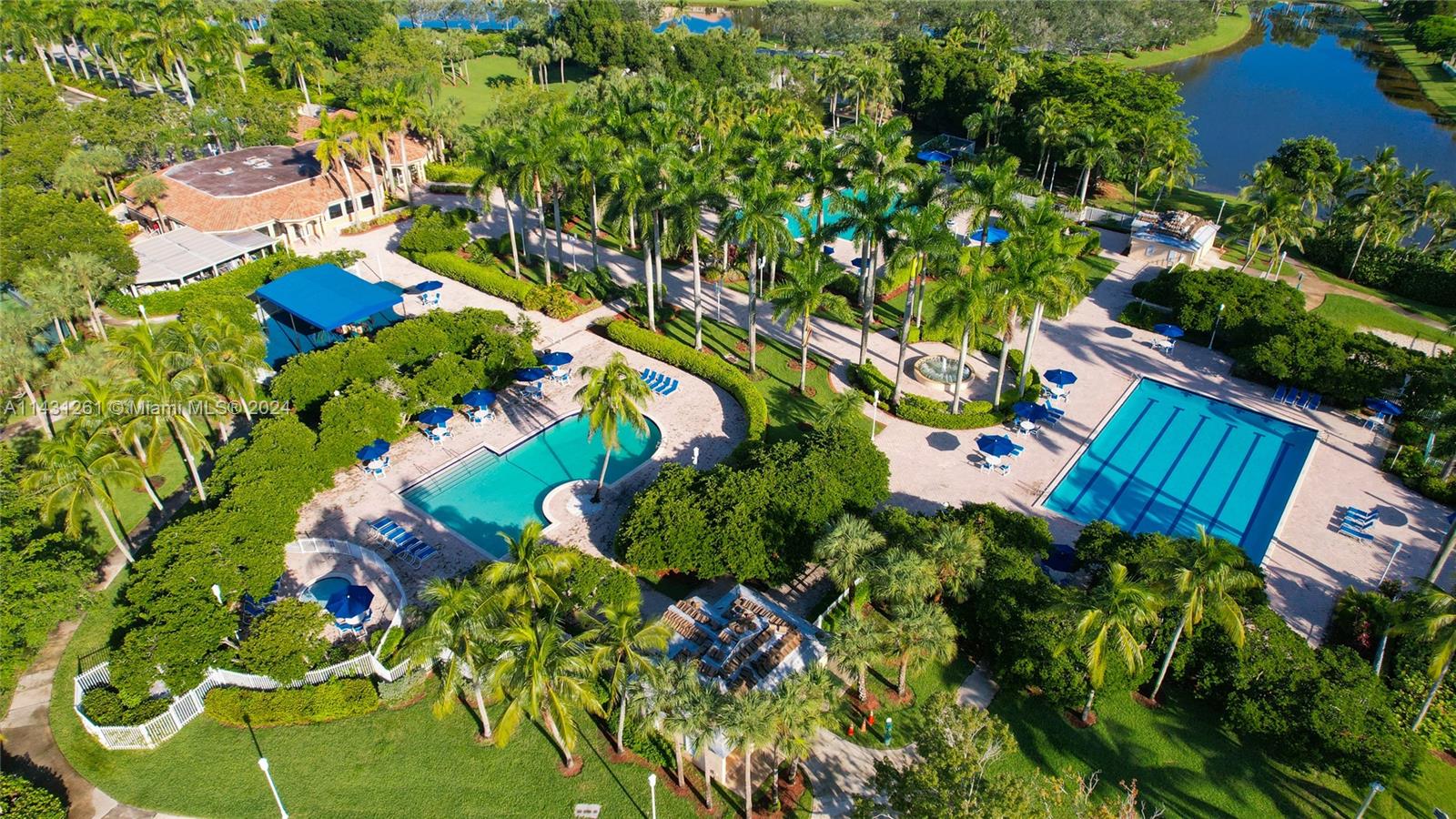 PEMBROKE ISLES III - Residential