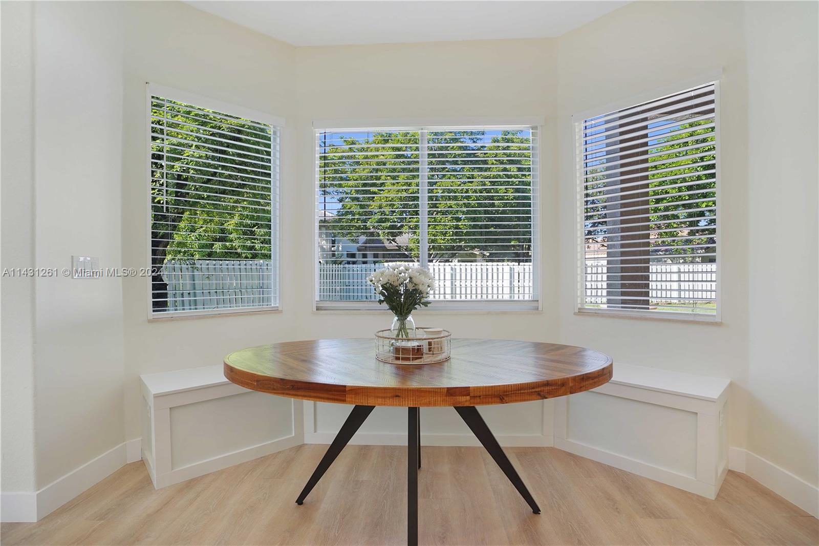 PEMBROKE ISLES III - Residential