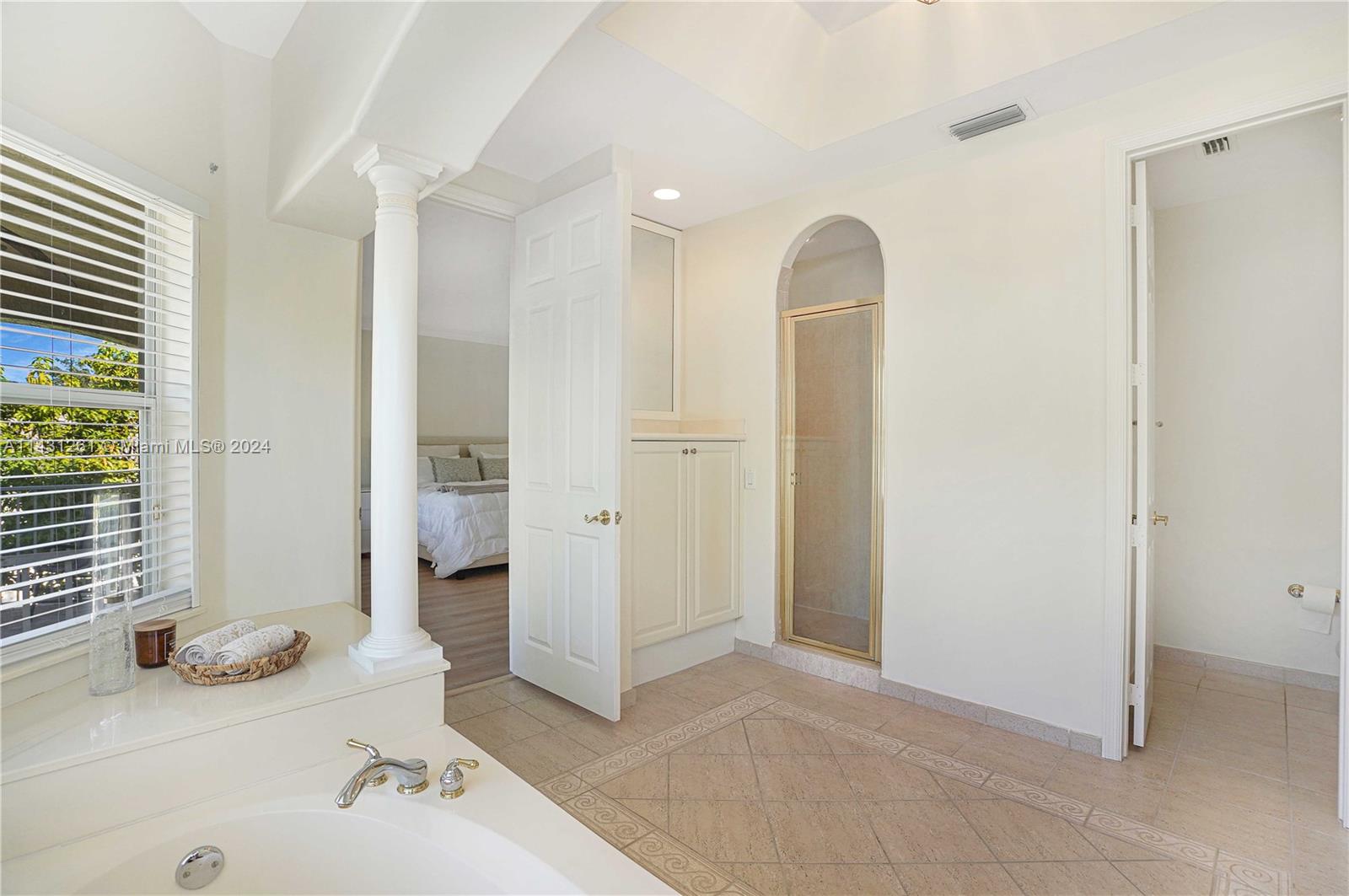 PEMBROKE ISLES III - Residential