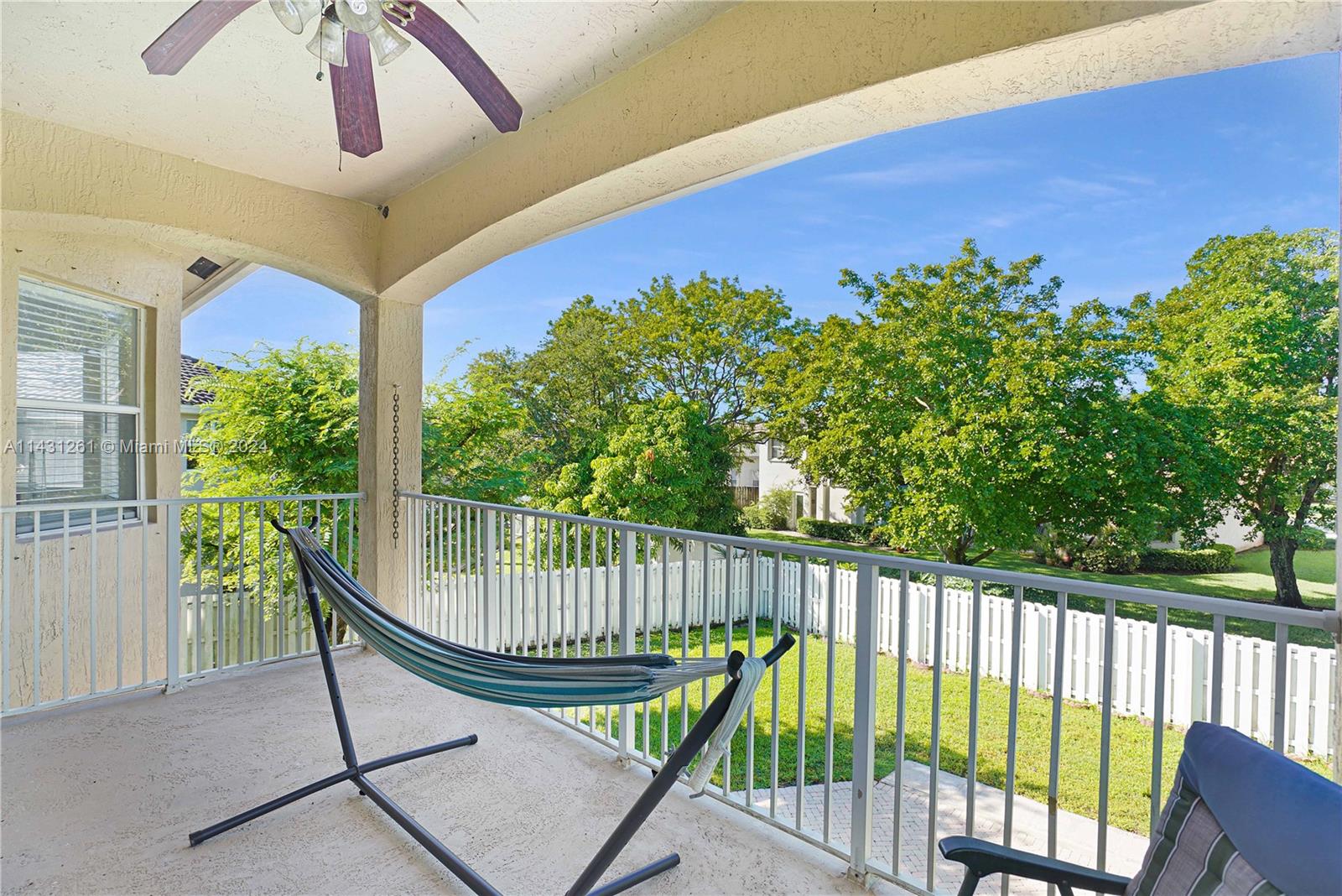 PEMBROKE ISLES III - Residential