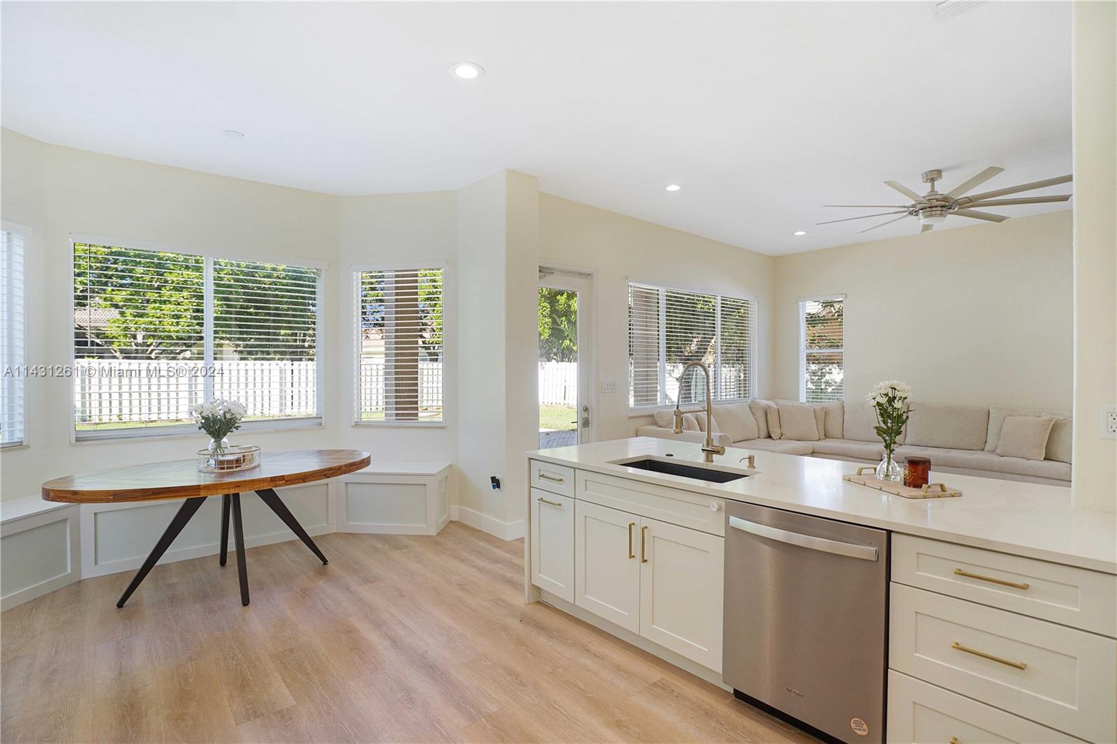 PEMBROKE ISLES III - Residential