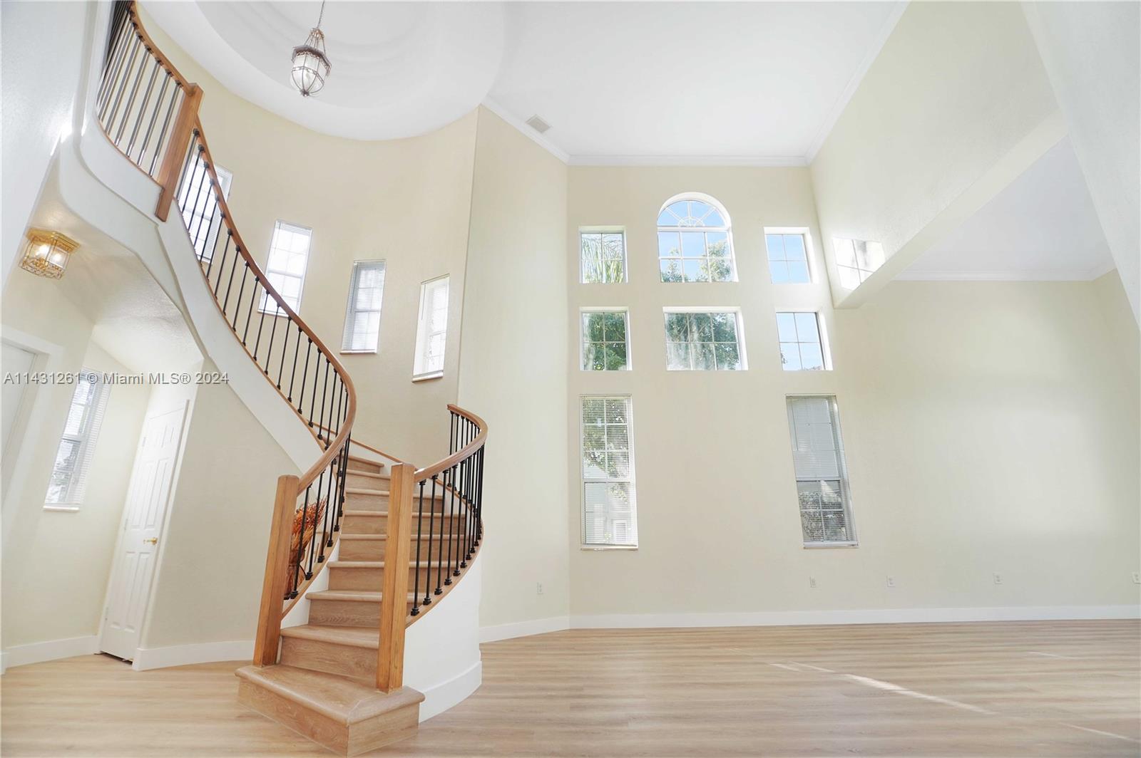 PEMBROKE ISLES III - Residential