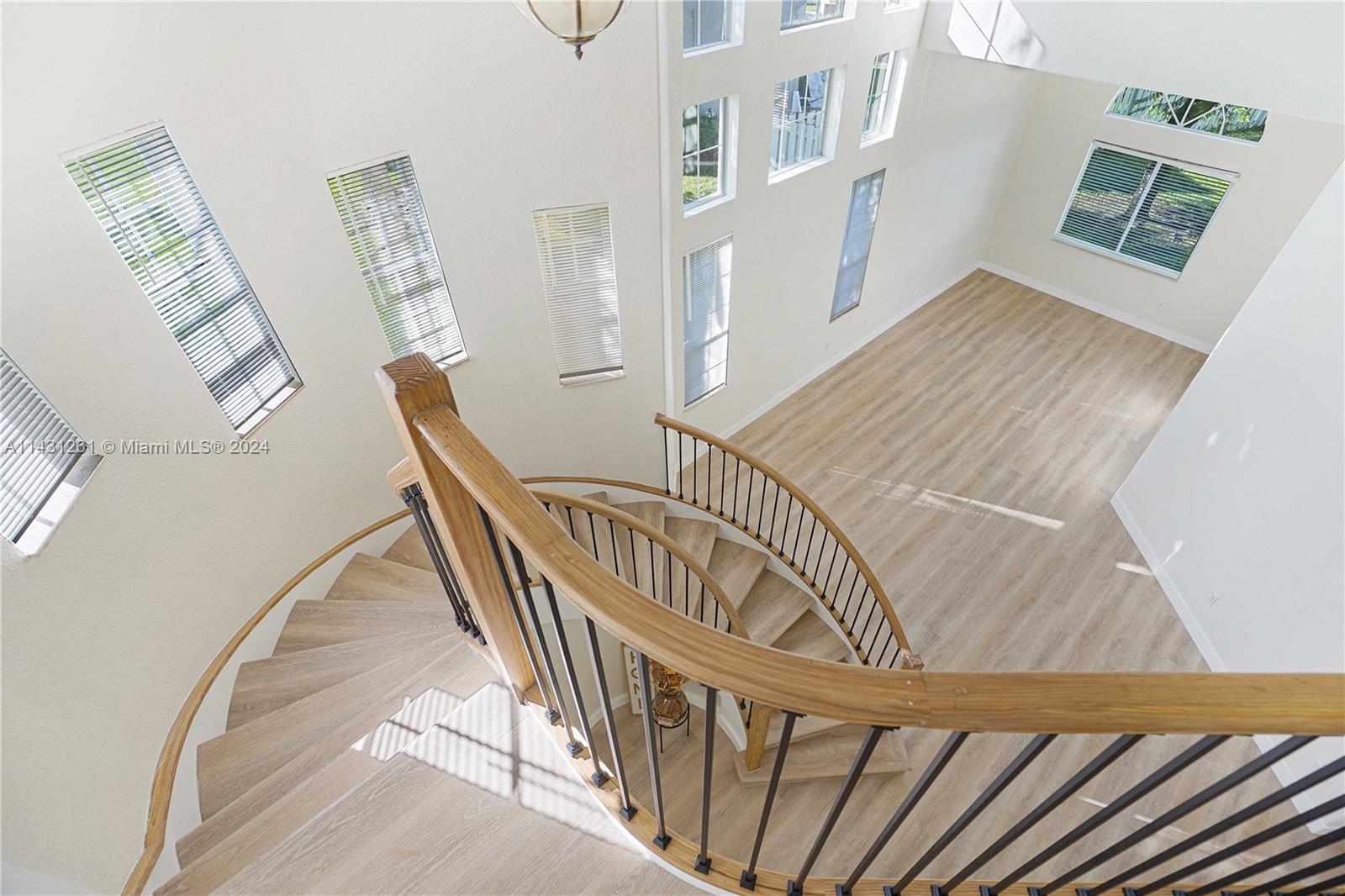PEMBROKE ISLES III - Residential