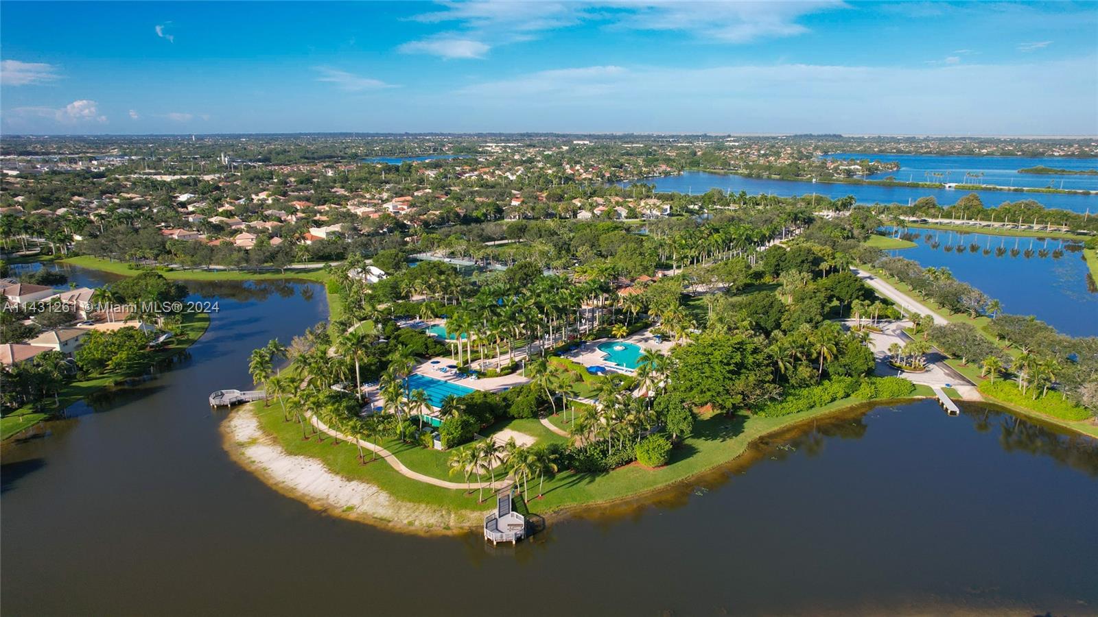 PEMBROKE ISLES III - Residential