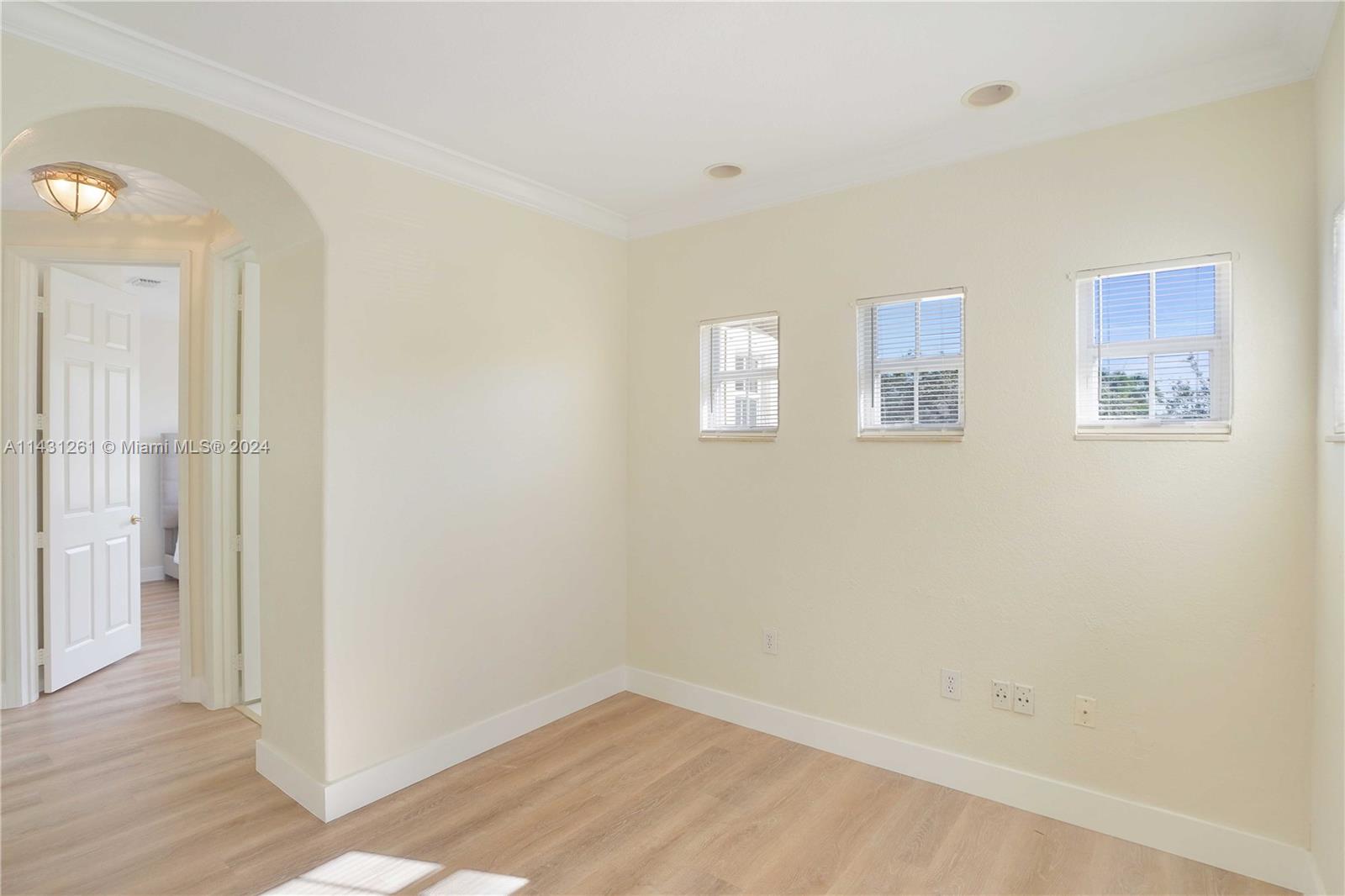 PEMBROKE ISLES III - Residential