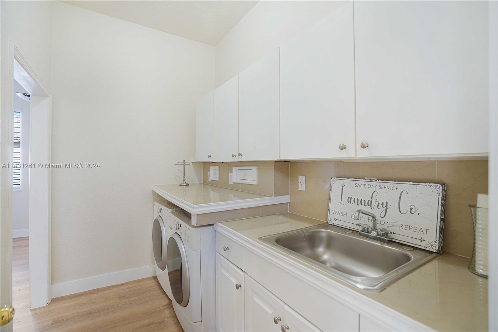 PEMBROKE ISLES III - Residential
