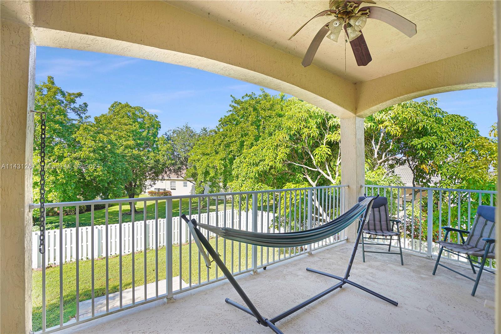 PEMBROKE ISLES III - Residential