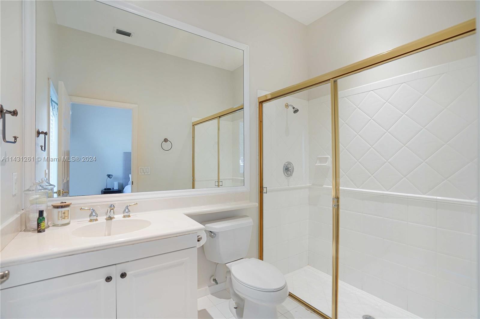 PEMBROKE ISLES III - Residential