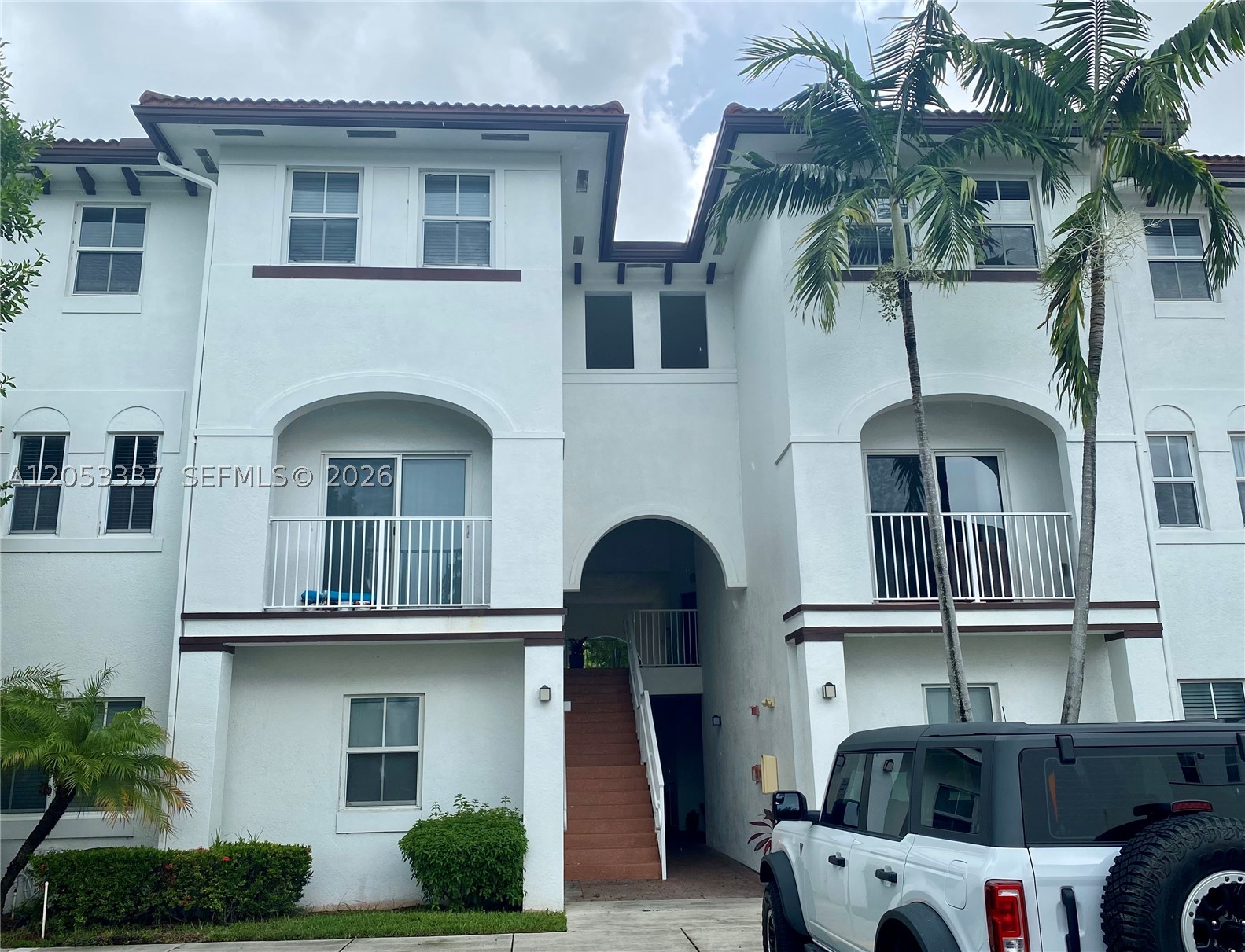 ST MAARTEN AT GRAND BAY C - Residential Lease
