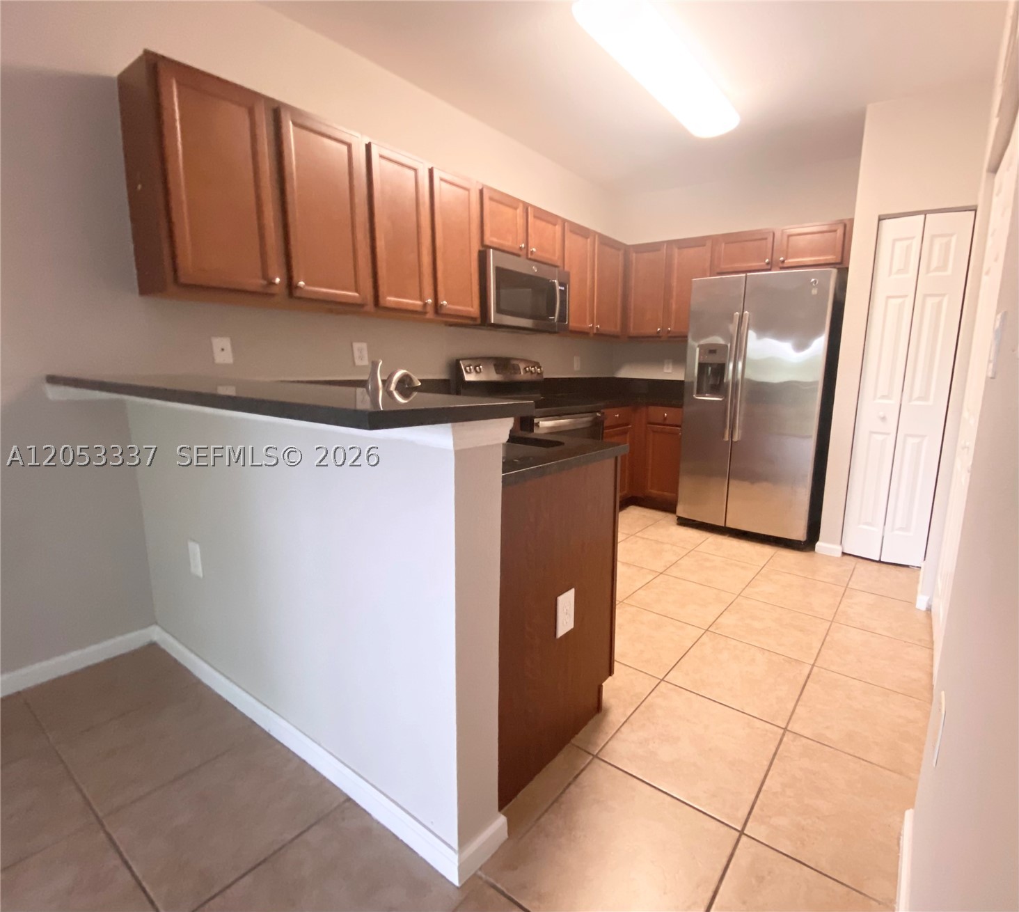 ST MAARTEN AT GRAND BAY C - Residential Lease