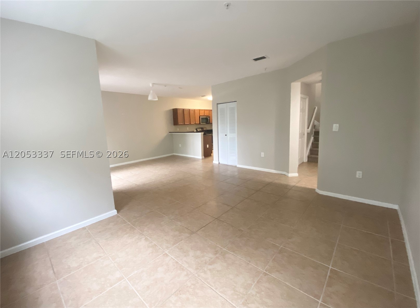 ST MAARTEN AT GRAND BAY C - Residential Lease
