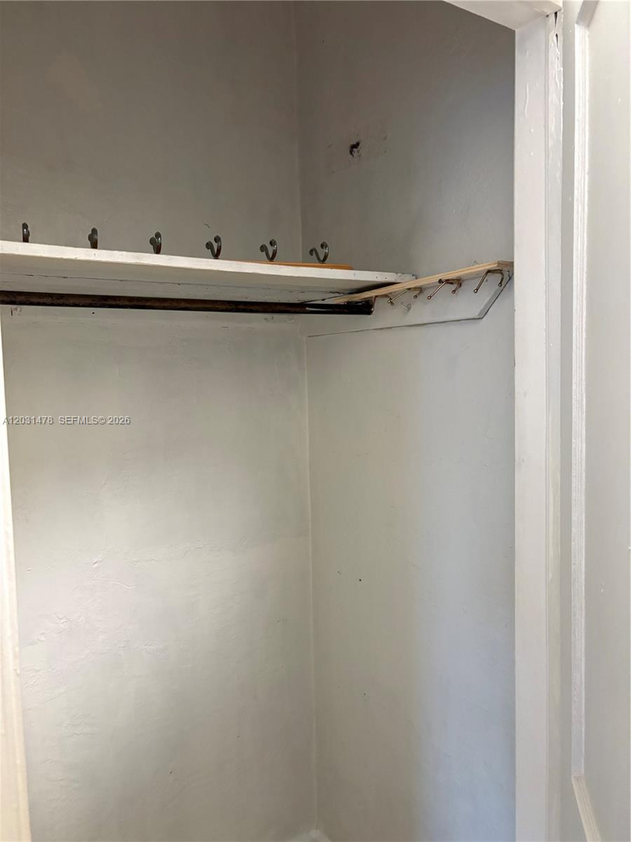 HOLLYWOOD SOUTH SIDE ADD - Residential Lease