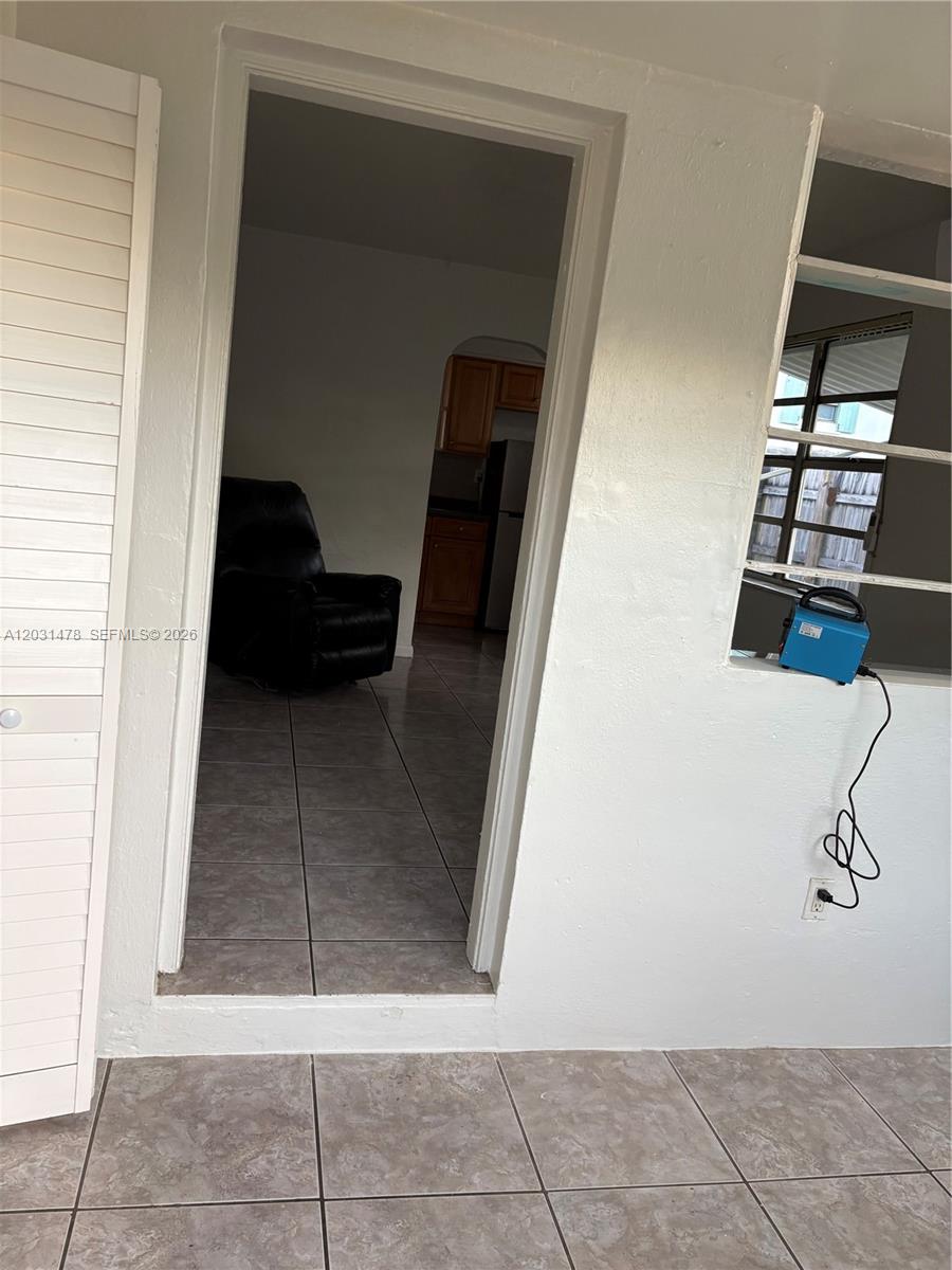 HOLLYWOOD SOUTH SIDE ADD - Residential Lease