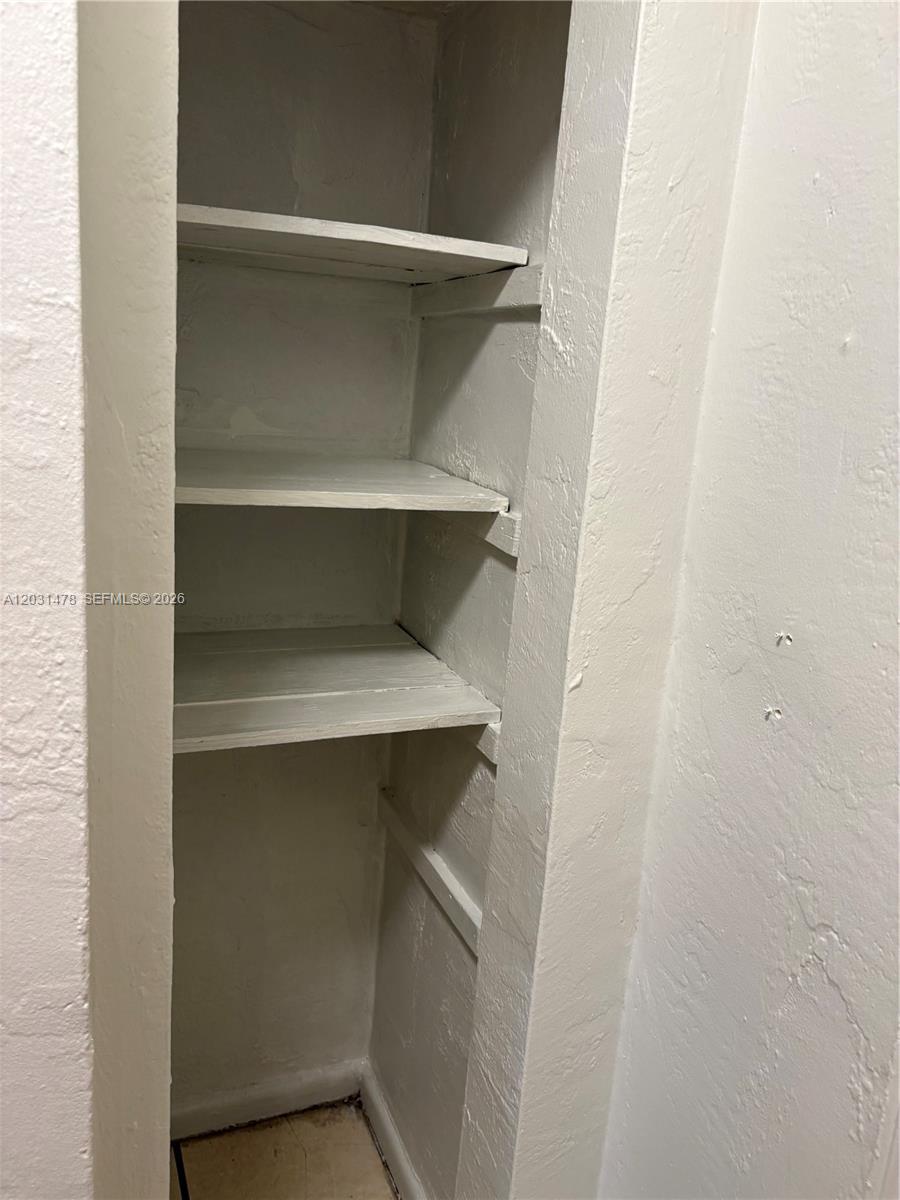 HOLLYWOOD SOUTH SIDE ADD - Residential Lease