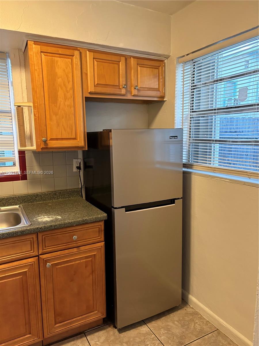 HOLLYWOOD SOUTH SIDE ADD - Residential Lease