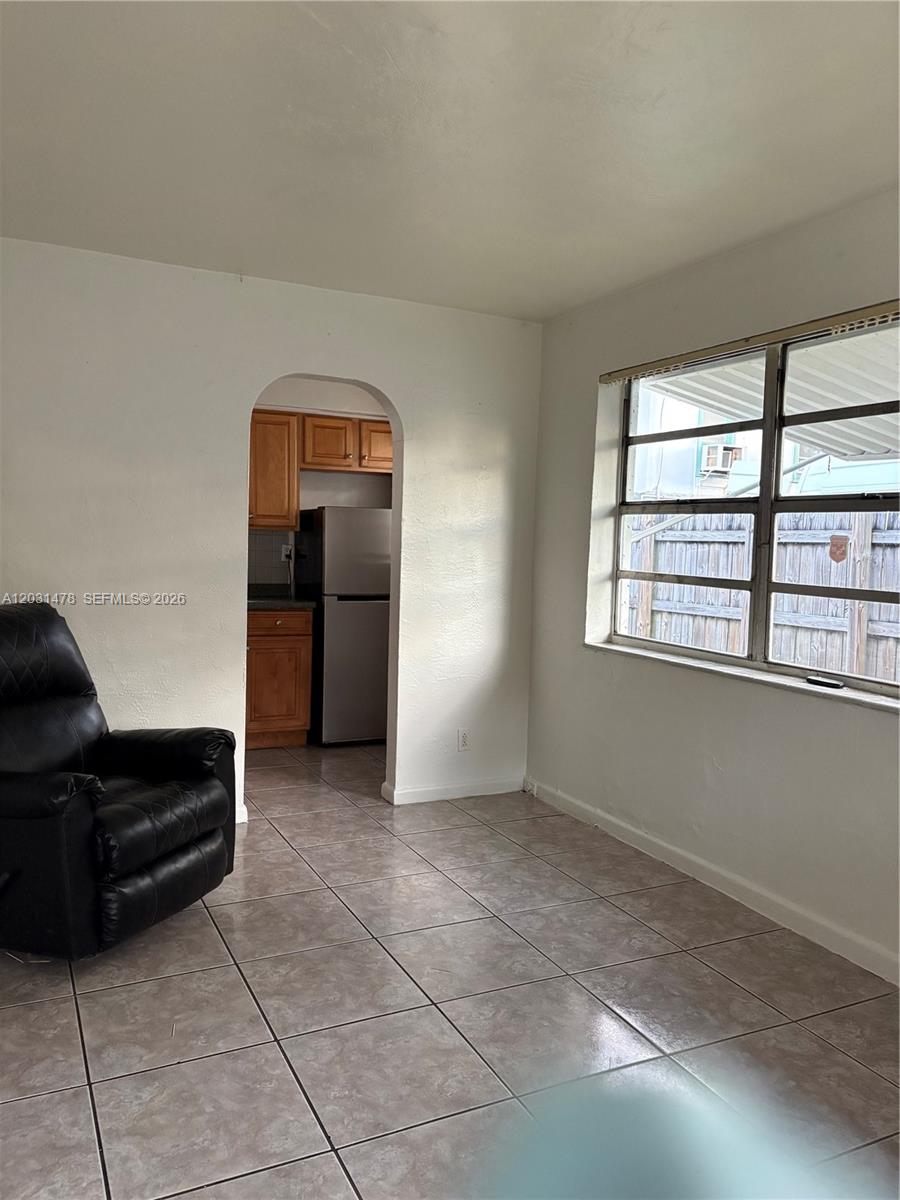 HOLLYWOOD SOUTH SIDE ADD - Residential Lease
