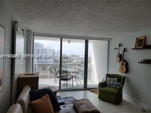 MIRASOL OCEAN TOWERS COND - Residential