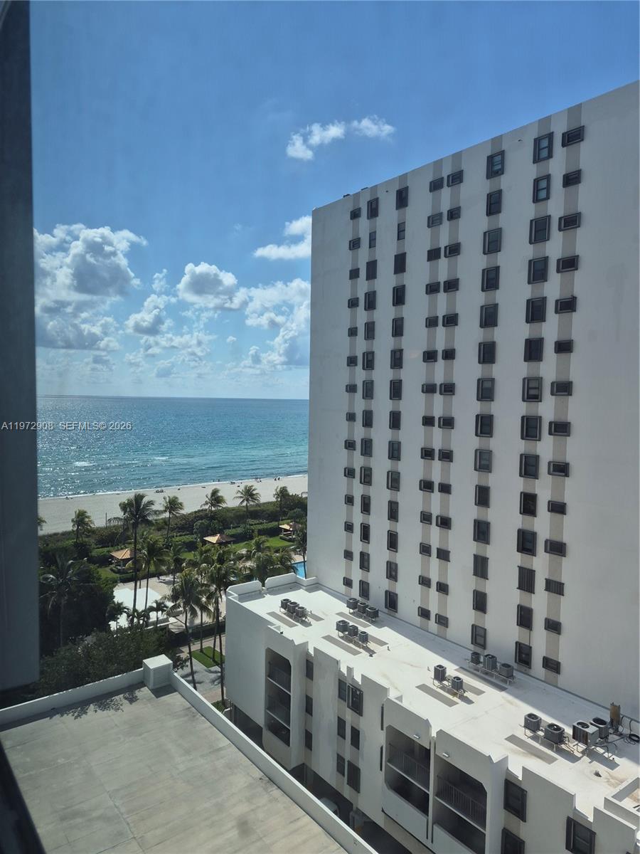 MIRASOL OCEAN TOWERS COND - Residential