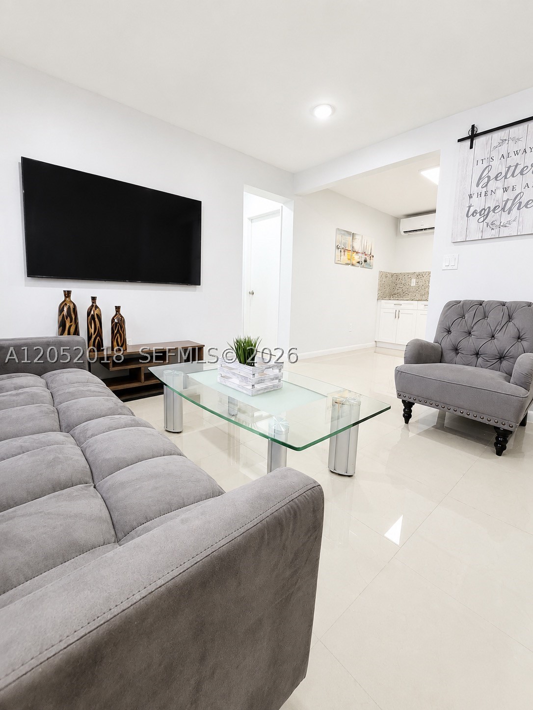 HOLLYWOOD SOUTH SIDE ADD - Residential Lease