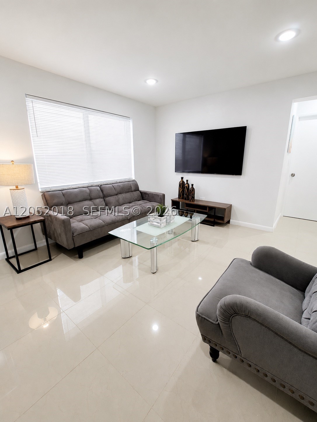 HOLLYWOOD SOUTH SIDE ADD - Residential Lease