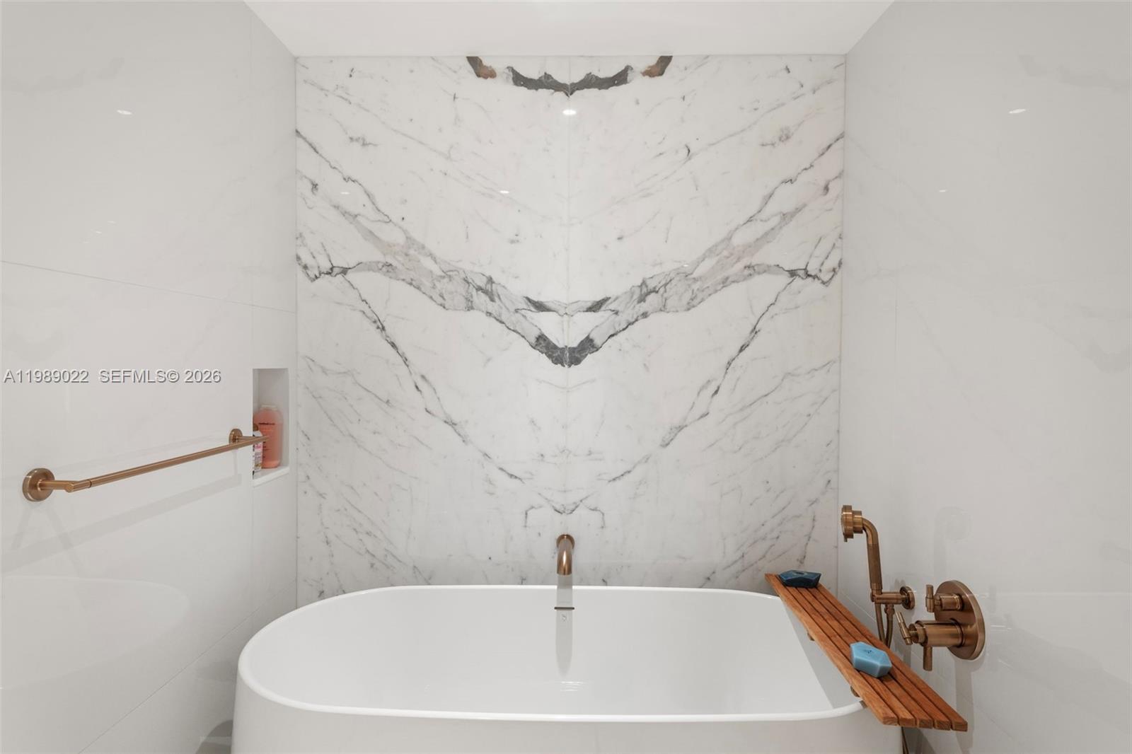 BAL HARBOUR TOWER CONDO - Residential