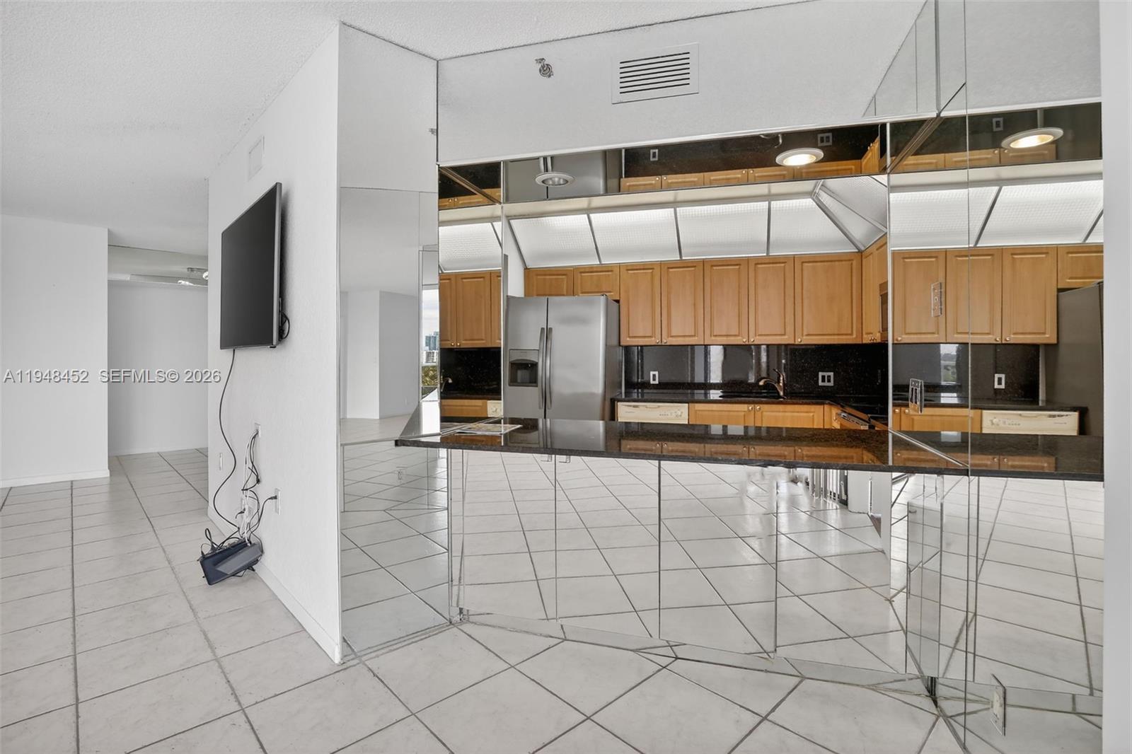 HAMPTONS WEST CONDO - Residential