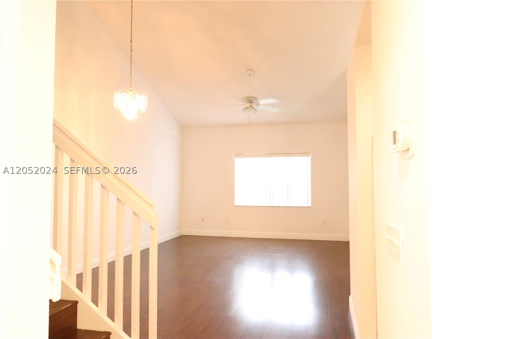 SUNSET PLAZA - Residential Lease