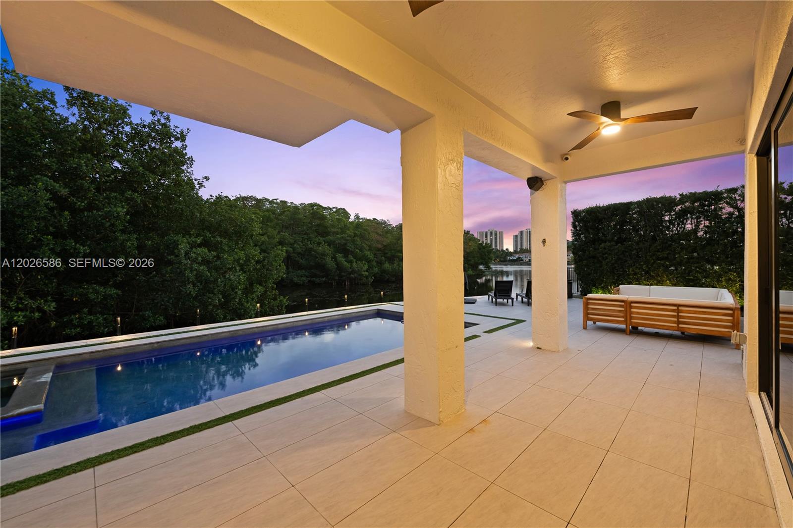 AVENTURA LAKES - PHASE II - Residential Lease