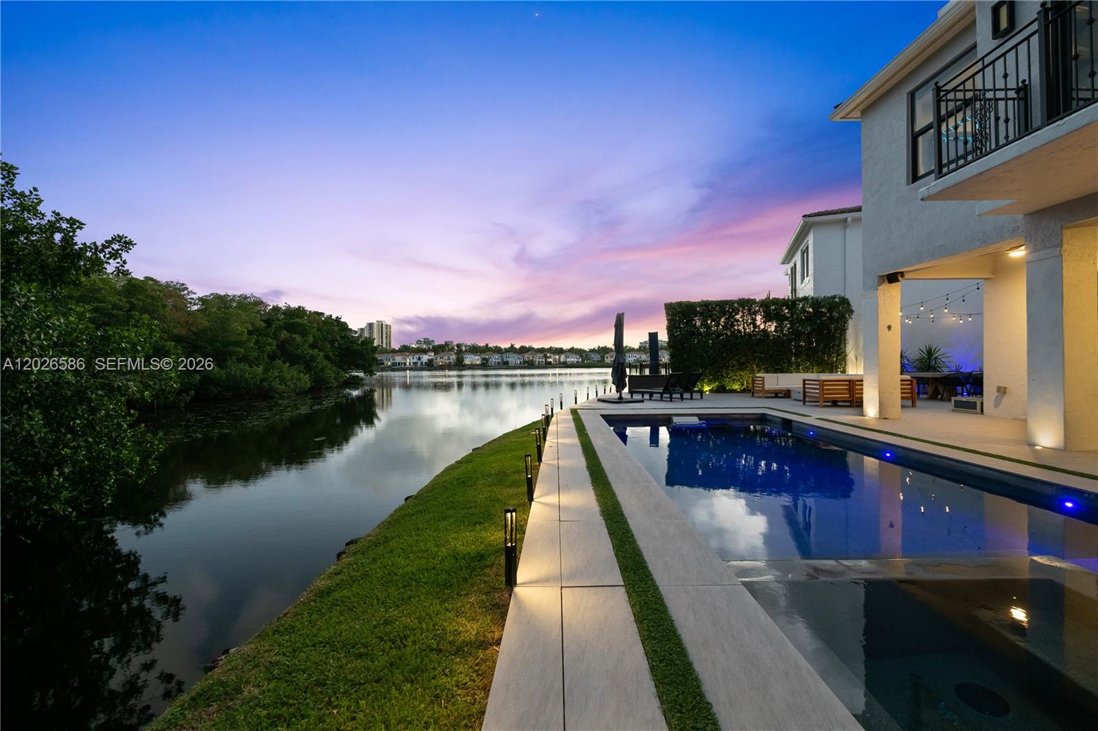 AVENTURA LAKES - PHASE II - Residential Lease