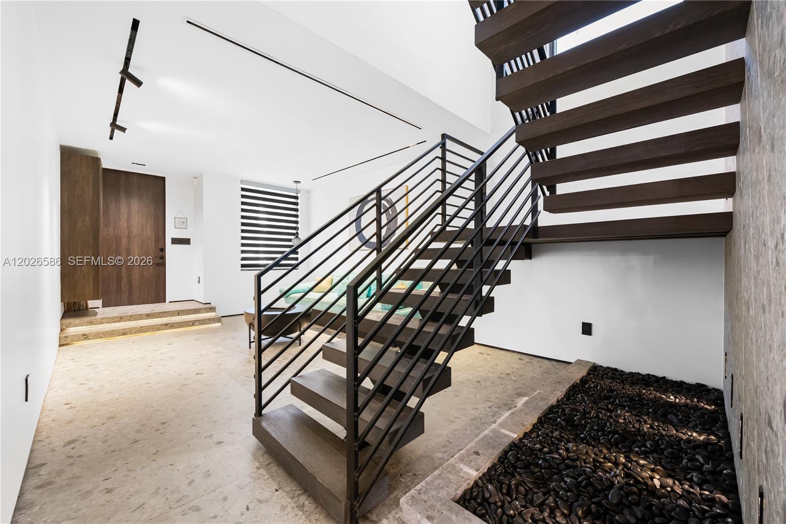 AVENTURA LAKES - PHASE II - Residential Lease