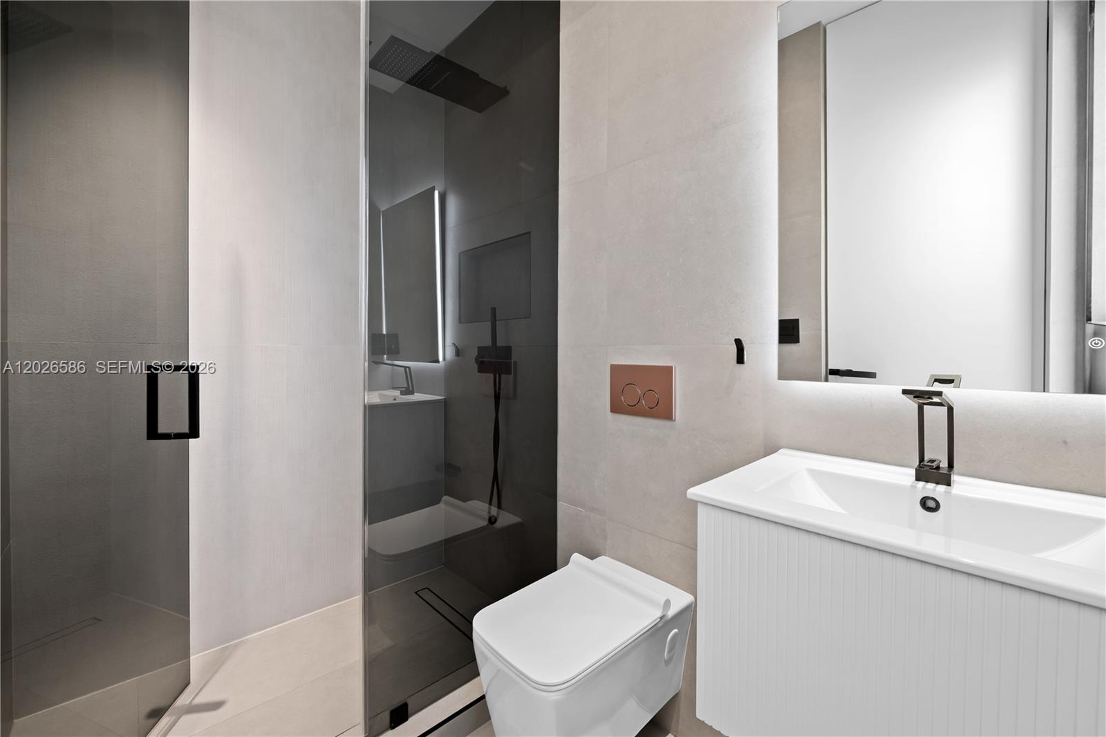 AVENTURA LAKES - PHASE II - Residential Lease