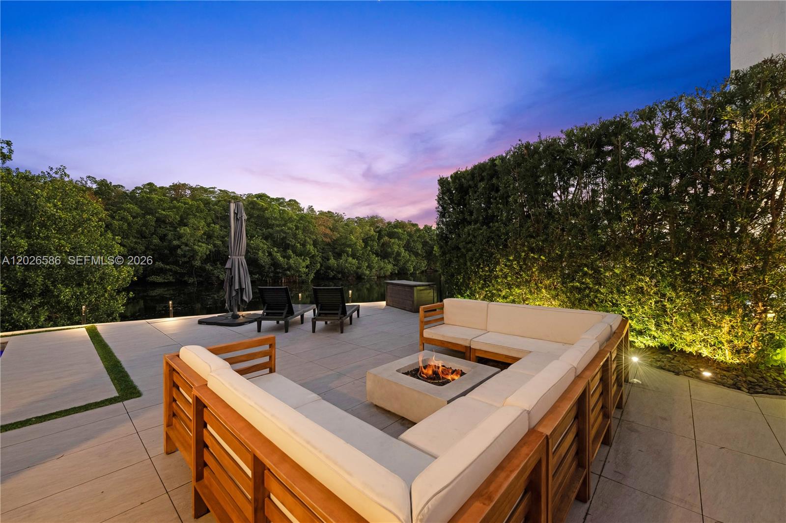 AVENTURA LAKES - PHASE II - Residential Lease