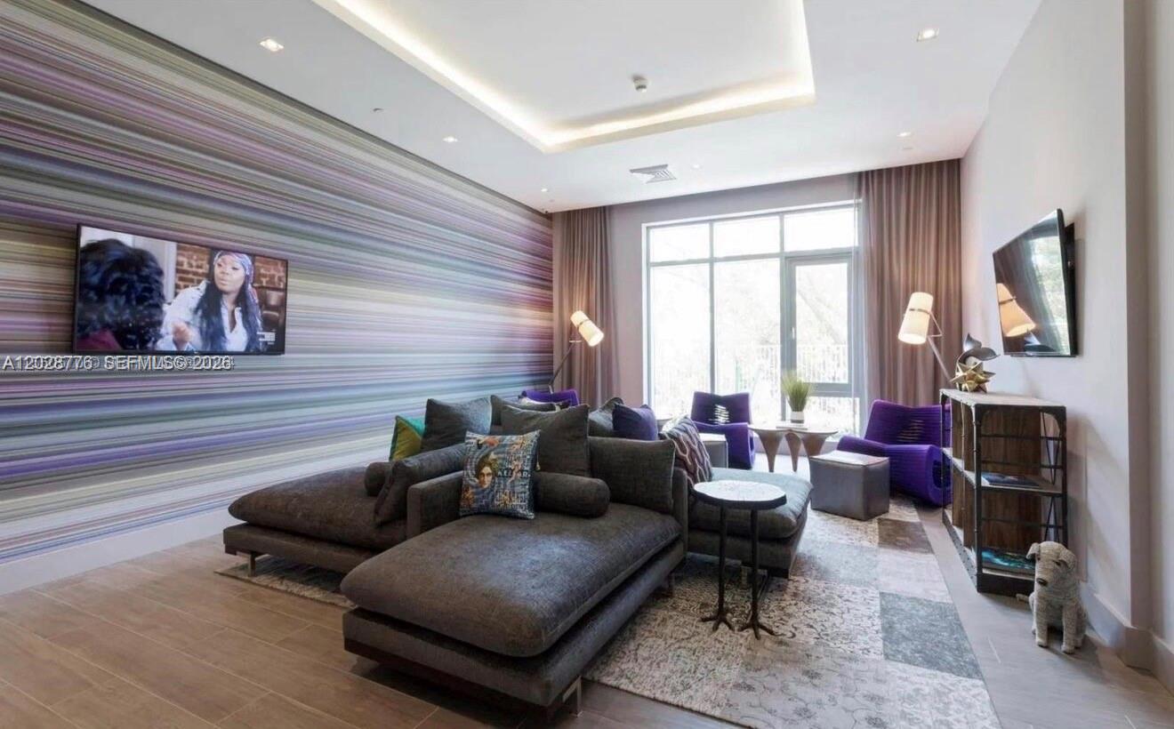 MARINA PALMS RESIDENCES S - Residential