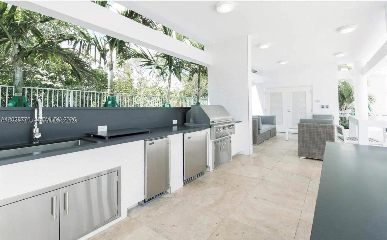 MARINA PALMS RESIDENCES S - Residential