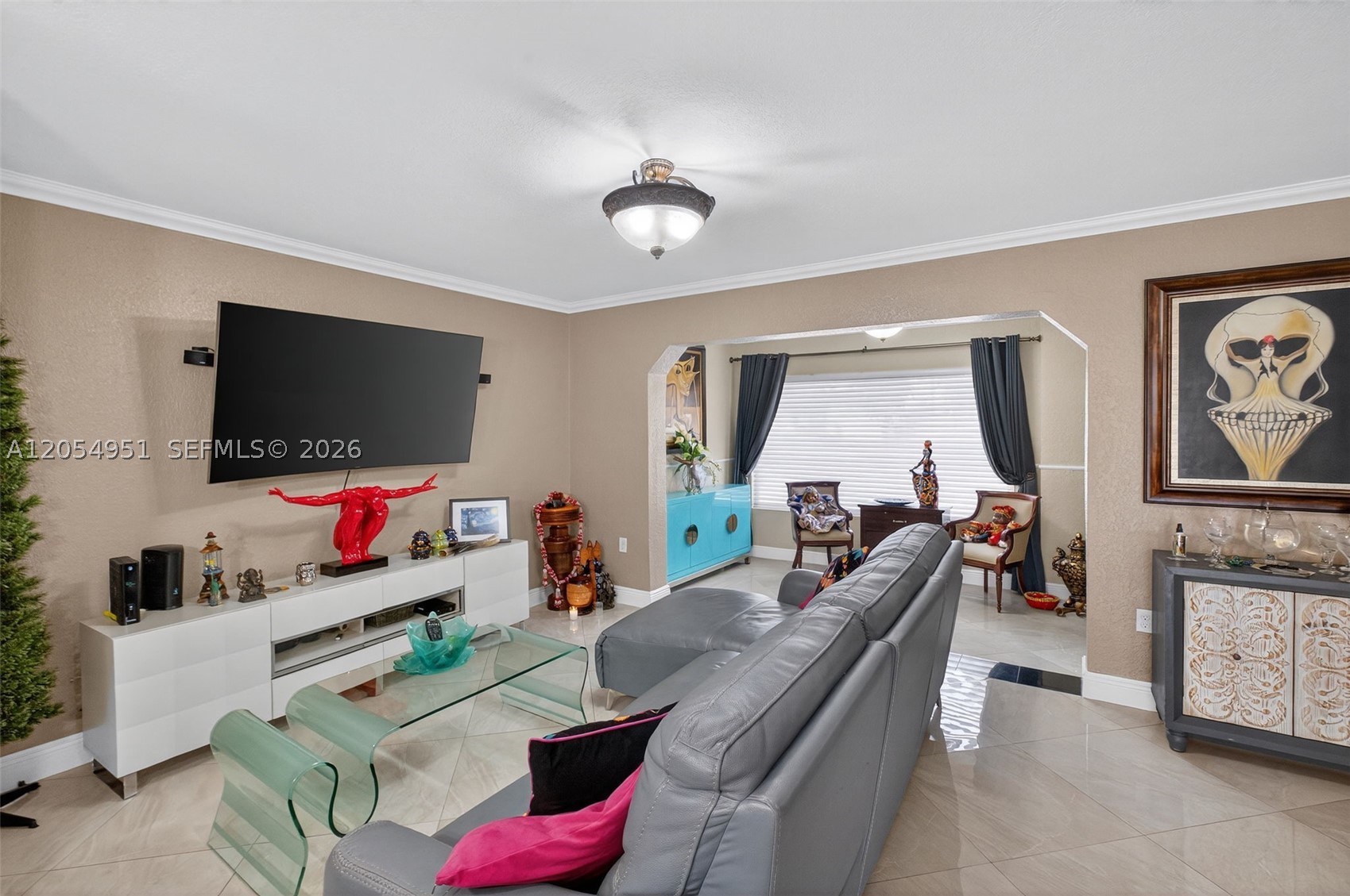 INTERNATIONAL GARDENS SEC - Residential Lease