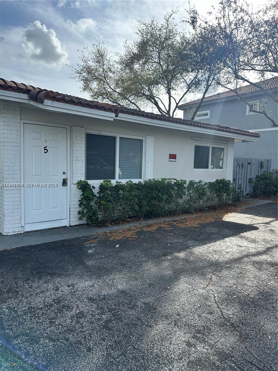 Fully occupied five-plex at 8704 NW 38th Drive—five 2/1 units, all rented, low maintenance, immediate cash flow. This is plug-and-play multifamily investing at its best: established tenants, minimal upkeep, and a prime Coral Springs location that keeps demand strong and vacancies low. No lease-up period, no capital repairs, no drama—just steady income from day one. Perfect for portfolio builders, passive investors, or 1031 exchange buyers seeking stable returns in a proven market. Fully stabilized, turnkey, and priced to move. Quality five-plexes like this don't last—act now.