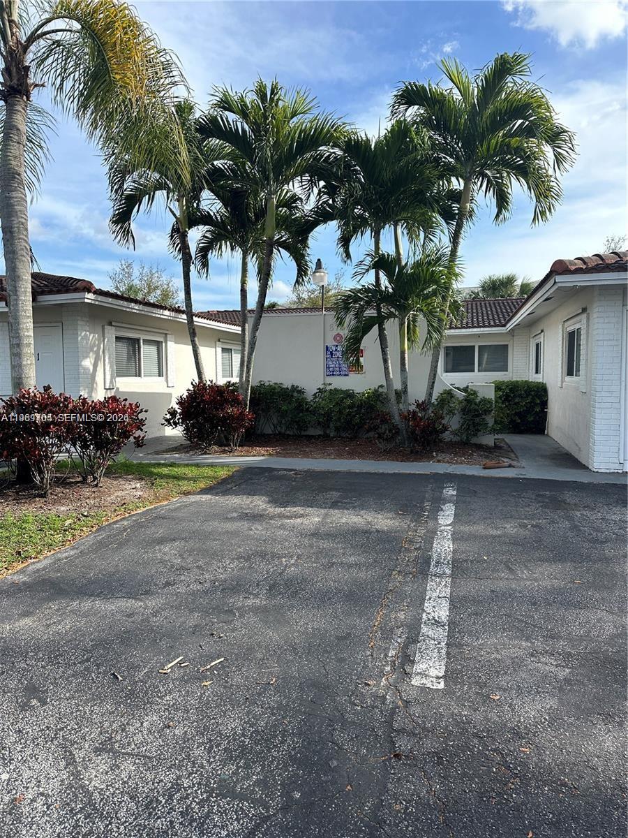 CORAL SPRINGS VILLAGE GRE - Residential Income