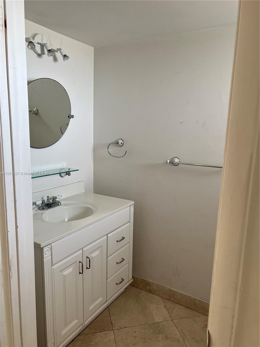 INDIAN CR CL MARINA CONDO - Residential Lease