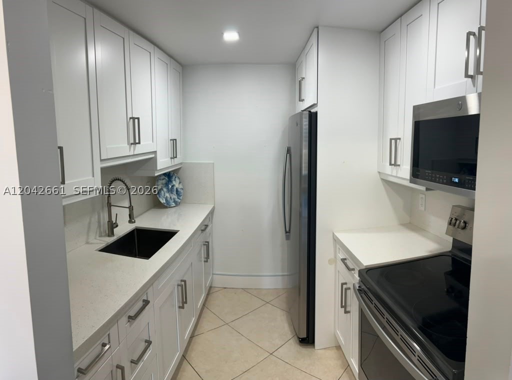 VECINO DEL MAR CONDO - Residential Lease