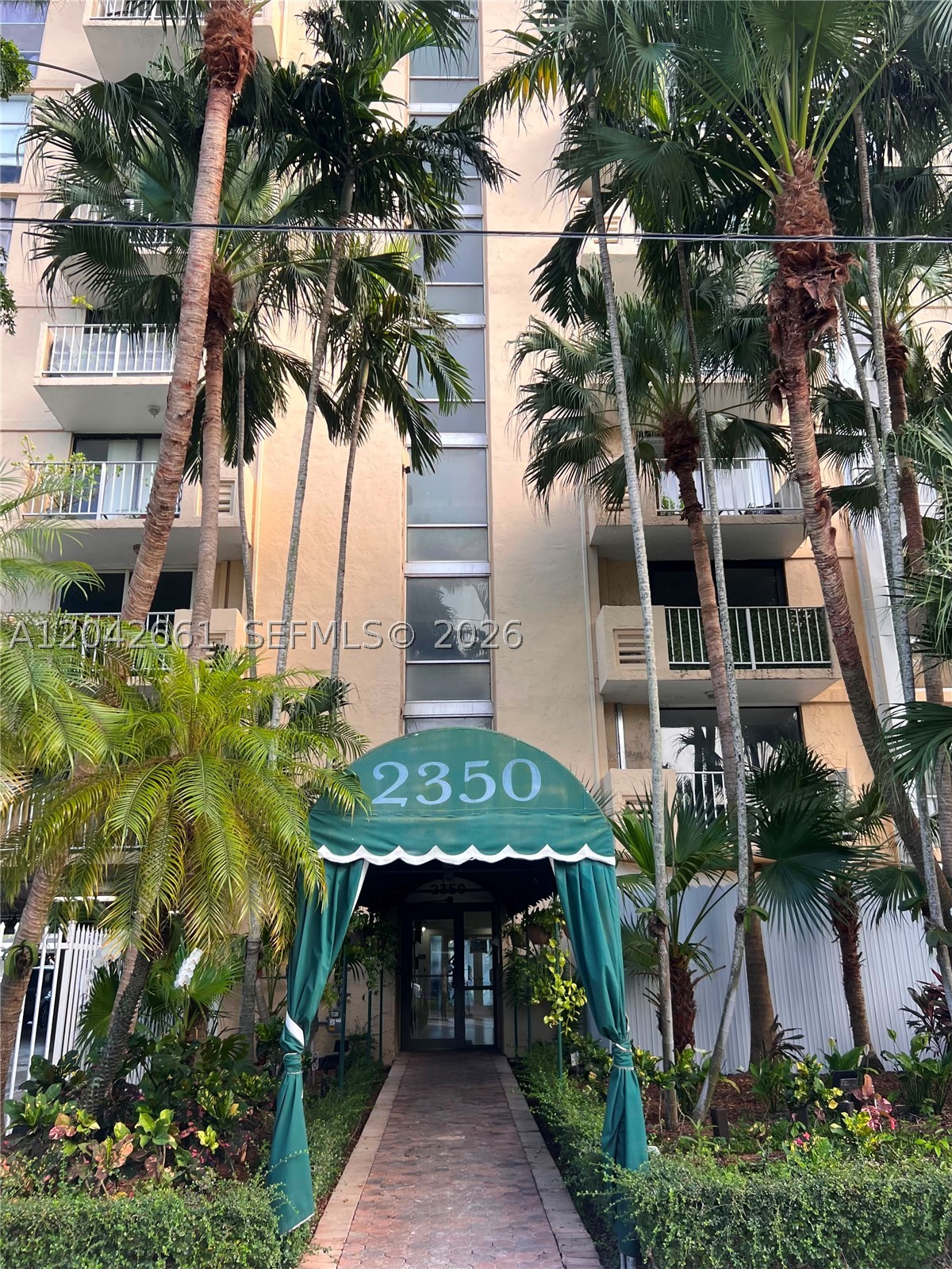 VECINO DEL MAR CONDO - Residential Lease