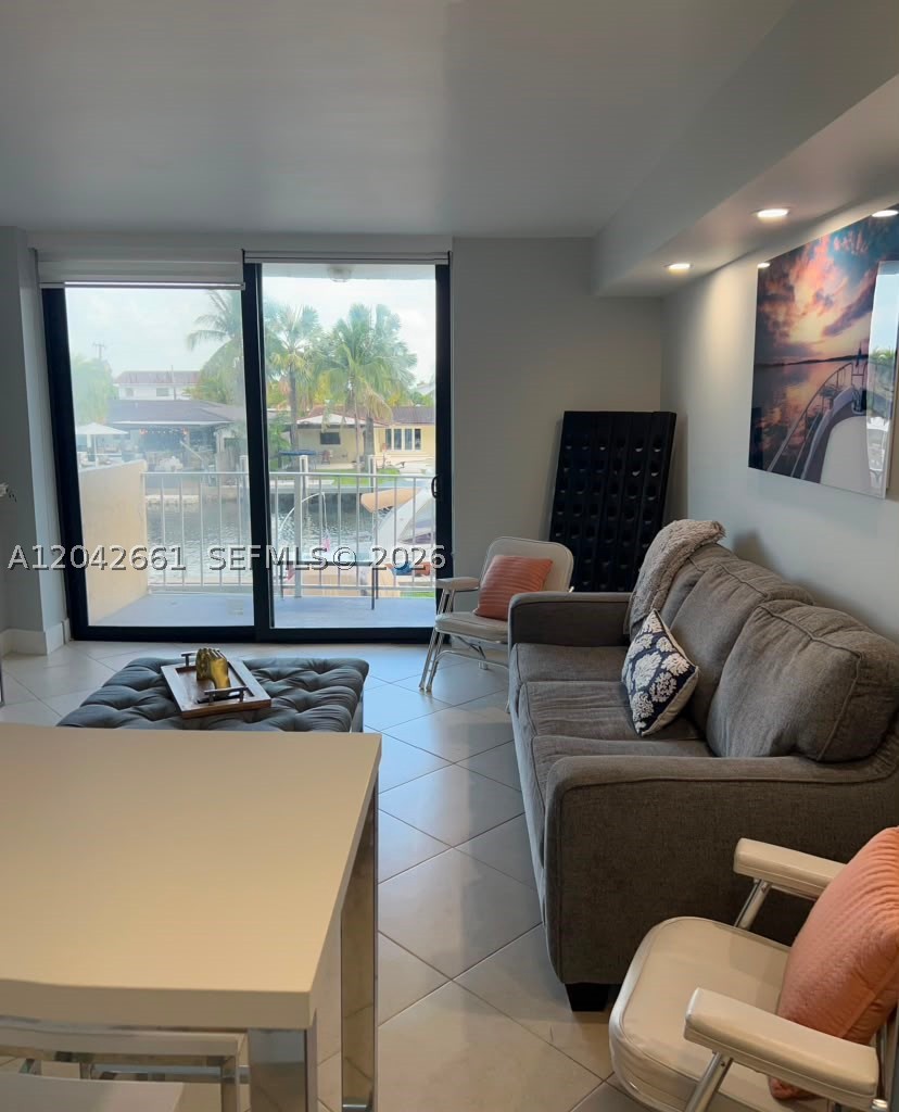 VECINO DEL MAR CONDO - Residential Lease